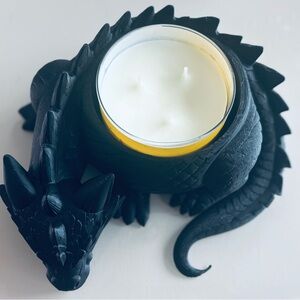 Black Dragon Holder